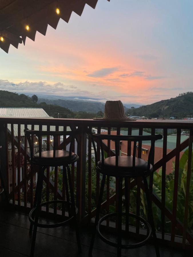 Dreams Lodge Orosi Cartago Exterior photo