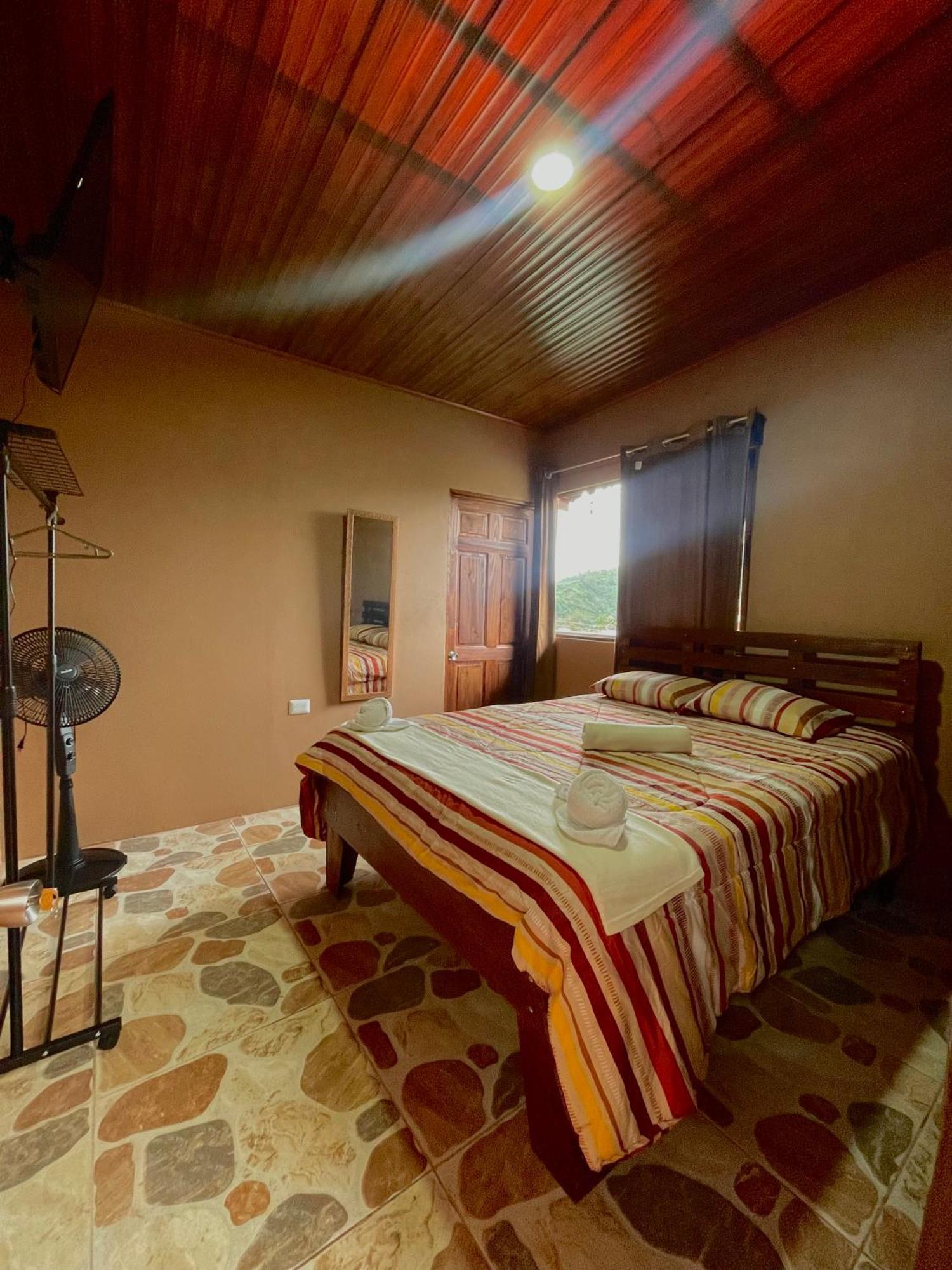 Dreams Lodge Orosi Cartago Exterior photo
