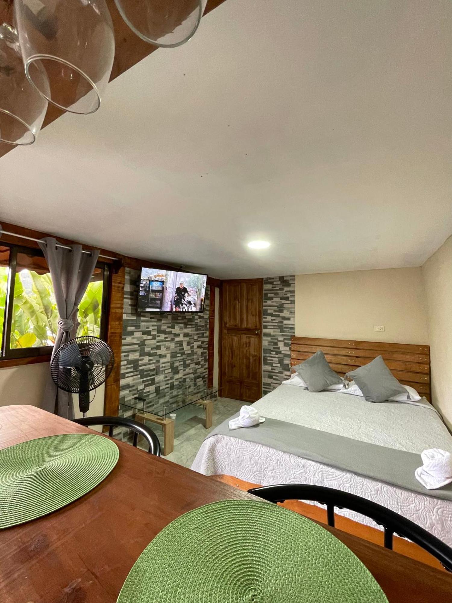 Dreams Lodge Orosi Cartago Exterior photo